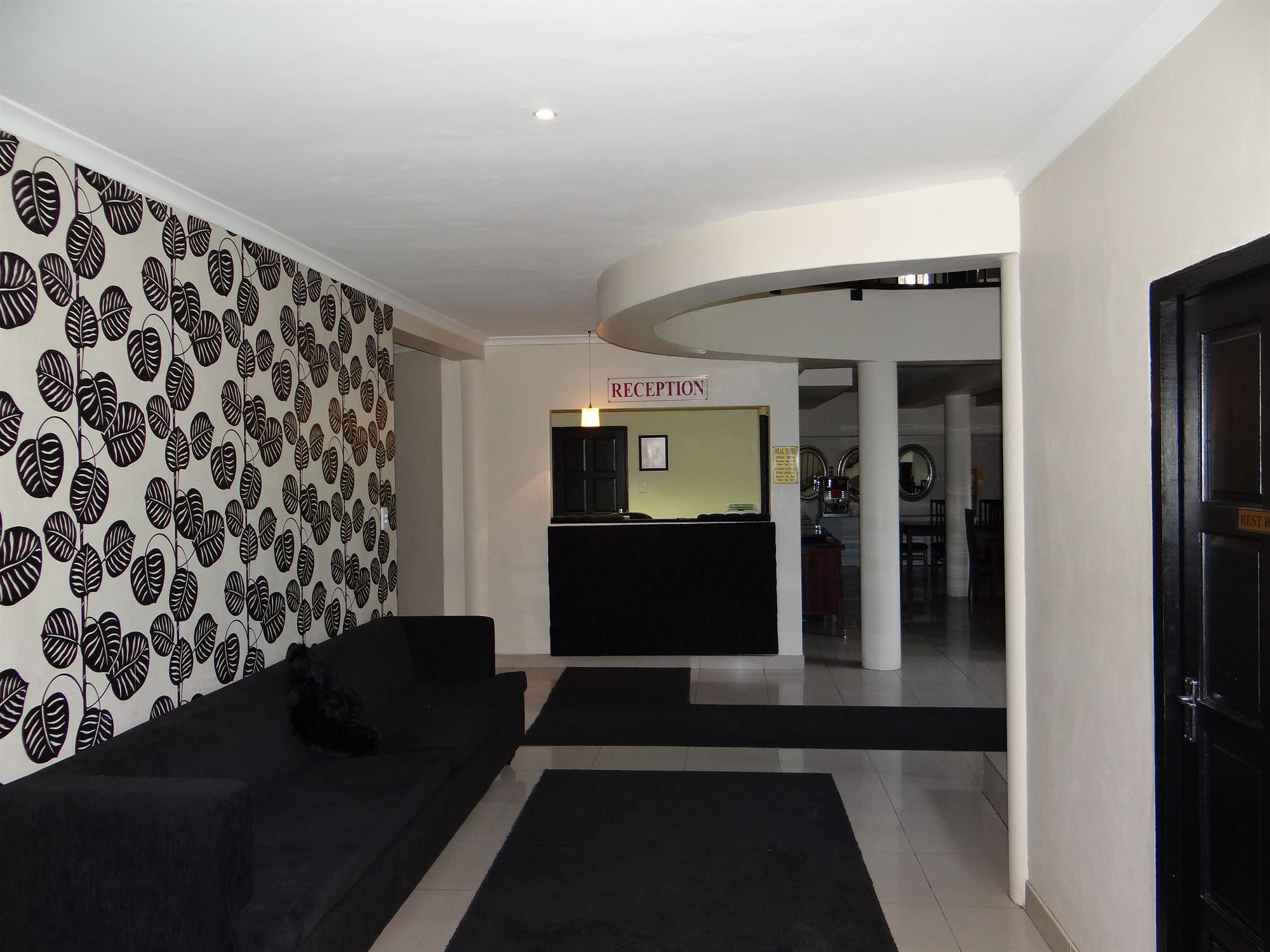 Ilawu Hotel Питермарицбург Экстерьер фото
